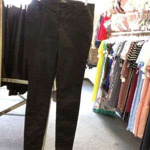 Slim fit Nine West Jean Pants- BLACK color. Selling with original tags